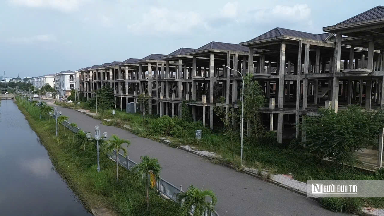 KDC Bửu Long: Nhà xây xong bỏ hoang, cỏ mọc um tùm- Ảnh 21.