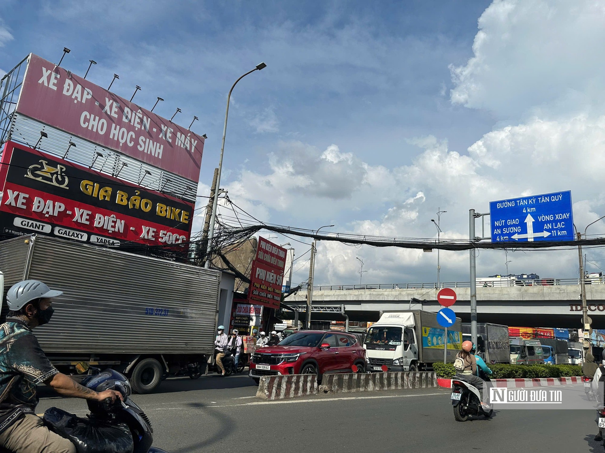 Tp.HCM: Cận cảnh tuyến đường đầu tư hơn 6.400 tỷ đồng giải quyết “điểm nghẽn” kết nối nhiều khu công nghiệp- Ảnh 5.