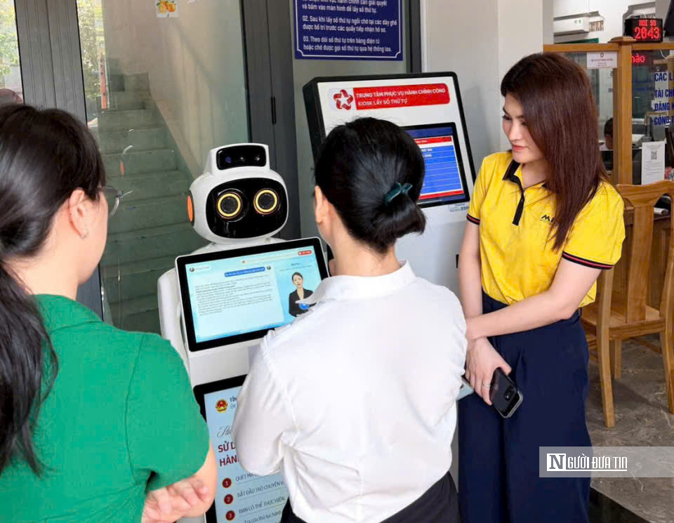 Lâm Đồng: Khi robot AI trở thành “trợ lý” của người dân- Ảnh 2.
