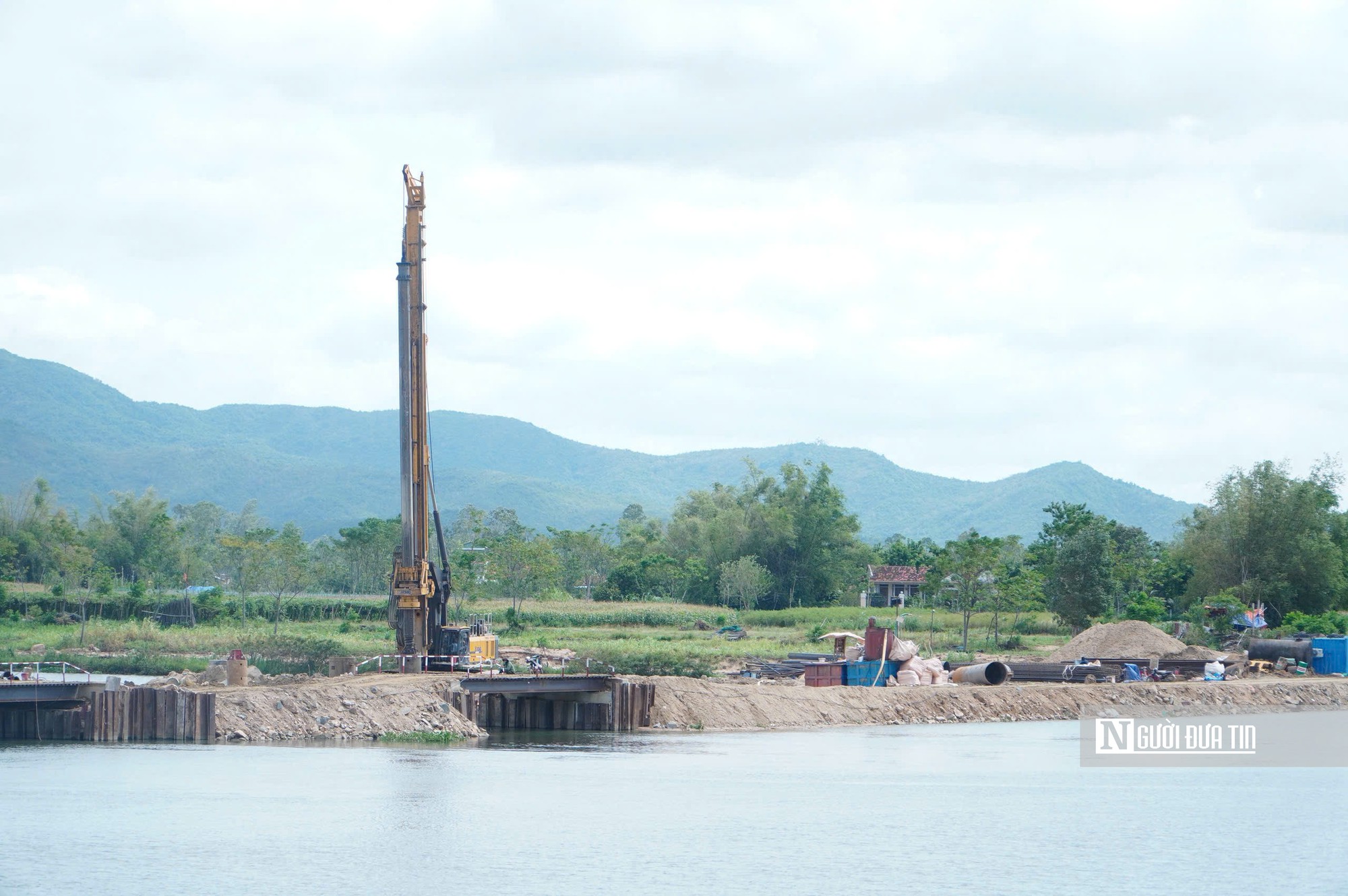 Thi công "xuyên Lễ 2/9" trên công trường cao tốc Quy Nhơn - Pleiku- Ảnh 2.
