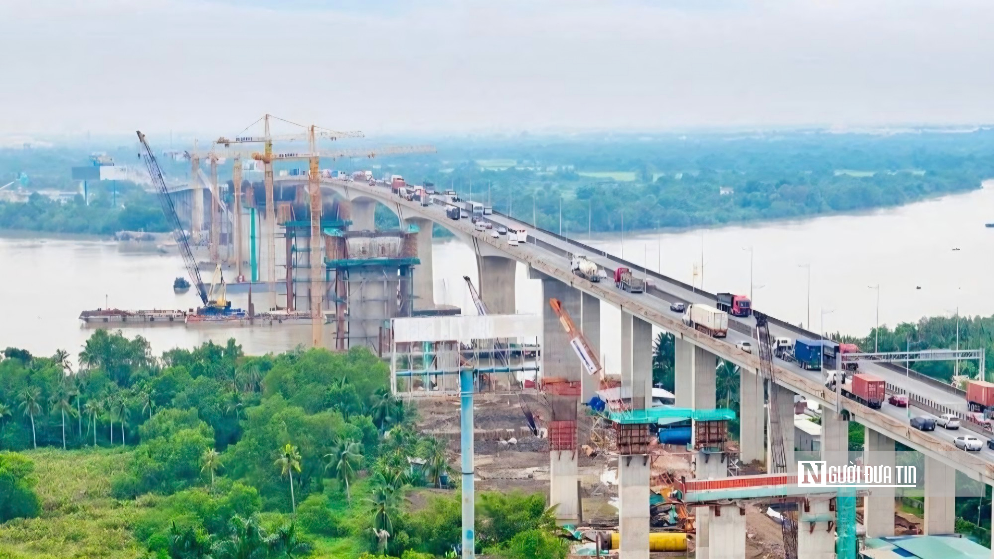 Xuy&ecirc;n lễ tr&ecirc;n những đại c&ocirc;ng trường giao th&ocirc;ng ở Tp.Đồng Nai- Ảnh 7.