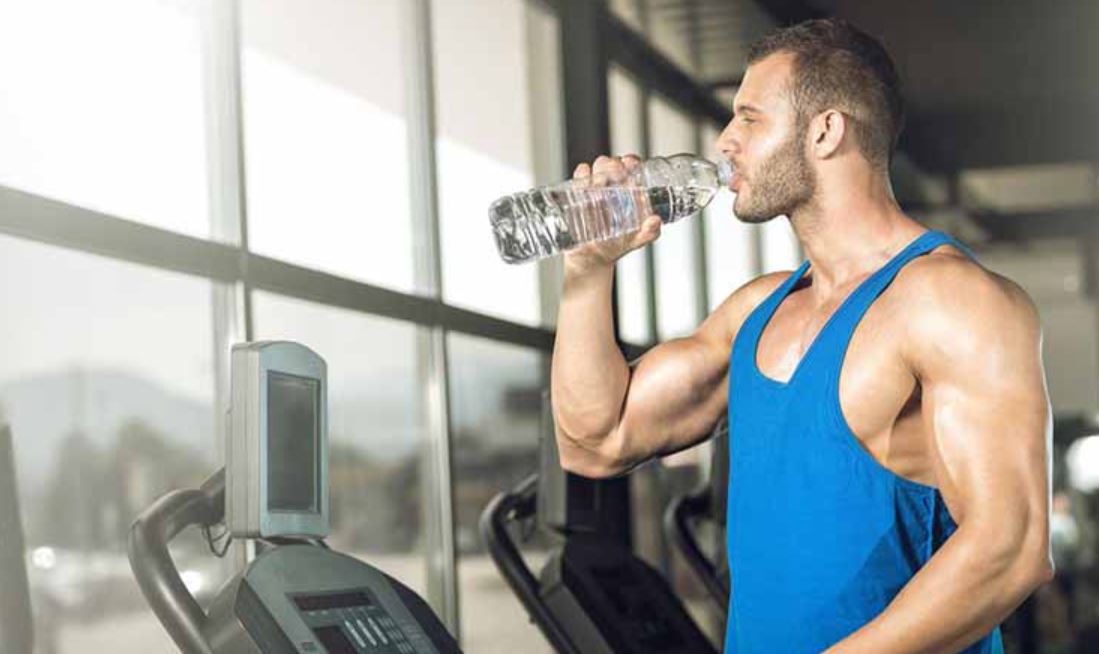 Nam huấn luyện viên đột ngột tử vong sau buổi tập, bác sĩ cảnh báo 3 dấu hiệu này- Ảnh 2.