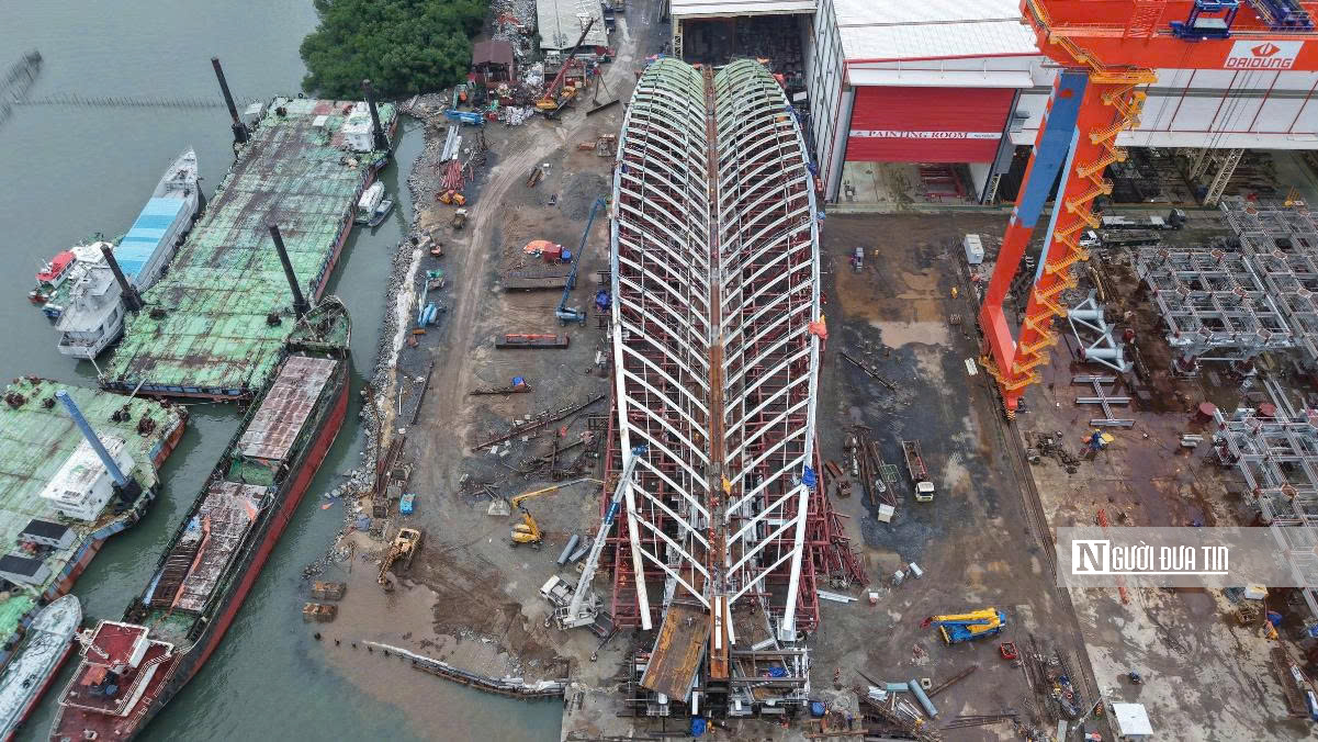 Lỡ hẹn mốc 2/9, cầu đi bộ dáng “lá dừa nước" dồn lực hợp long trong tháng 9- Ảnh 5.