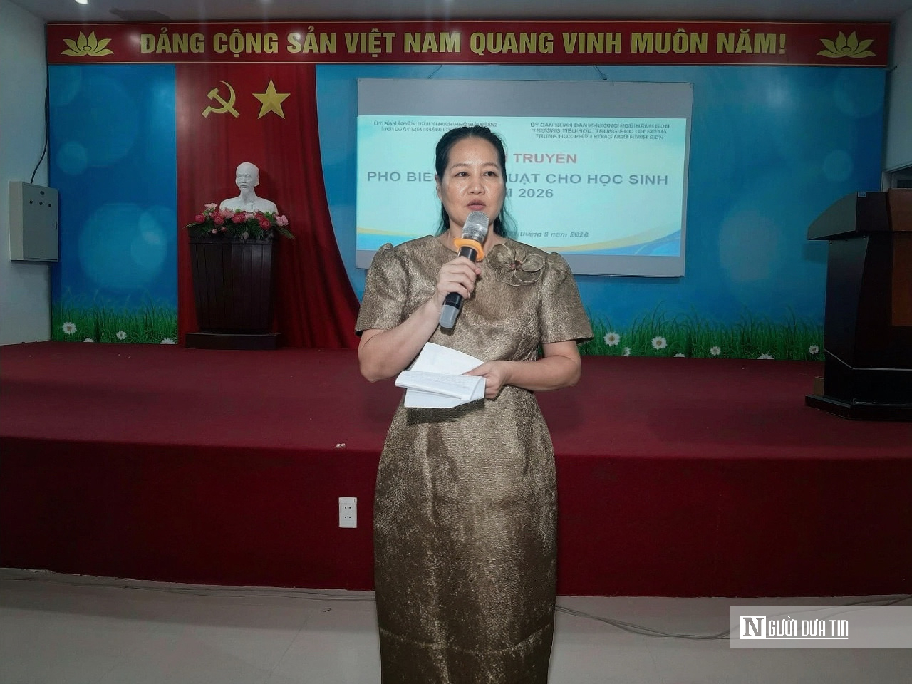 Đừng để bạo lực học đường gia tăng bởi "tiếng cười", bấm like chia sẻ- Ảnh 3.