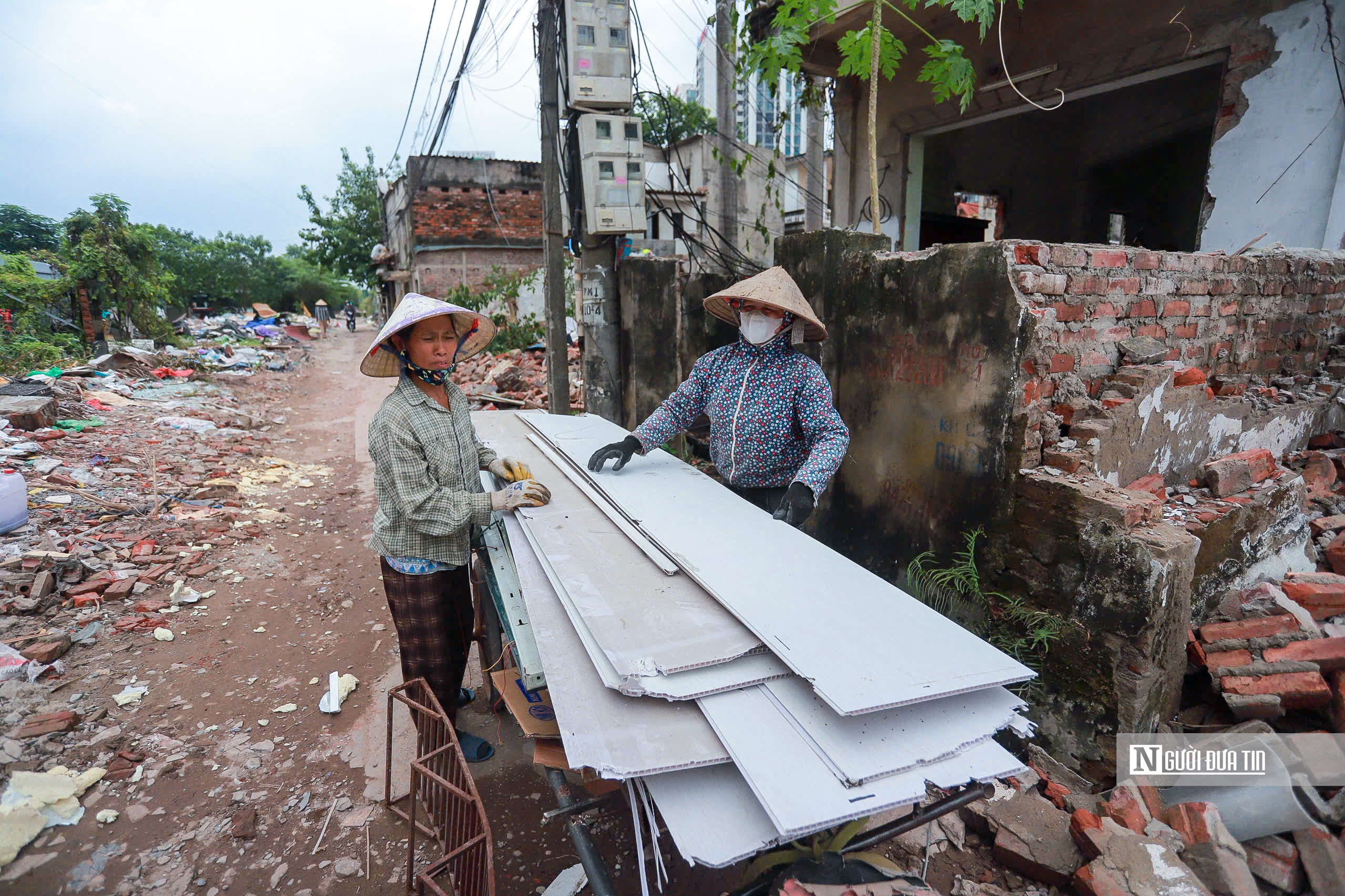 Hà Nội: Người dân phá dỡ nhà cửa, bàn giao mặt bằng làm đường nối Phạm Hùng - Lê Đức Thọ- Ảnh 13.