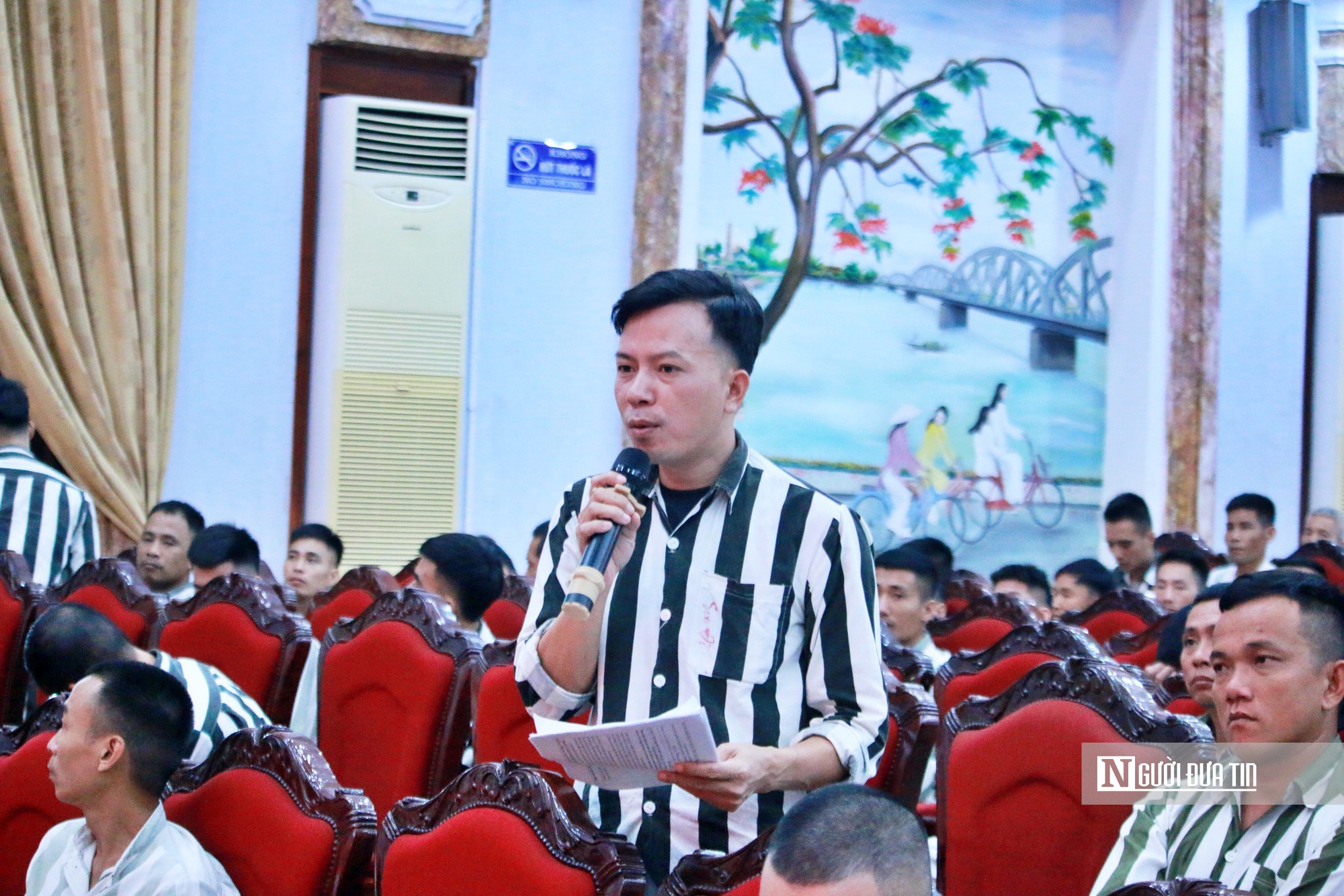 Trực tiếp giải đ&aacute;p vướng mắc cho phạm nh&acirc;n tại Trại giam Ph&uacute; Sơn 4- Ảnh 5.