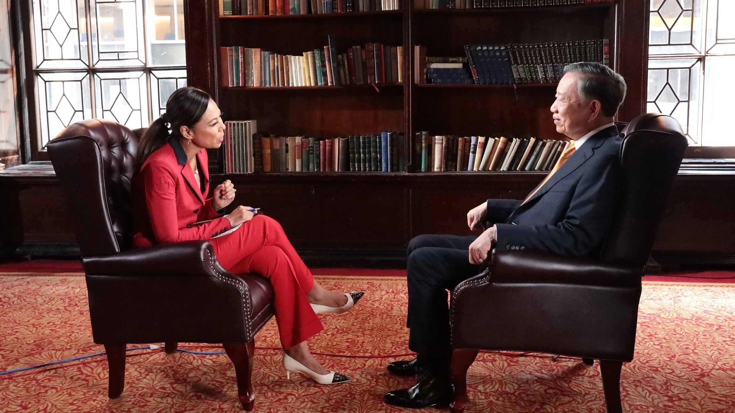 Tổng Bí thư, Chủ tịch nước Tô Lâm trả lời phỏng vấn kênh truyền hình Bloomberg TV - Ảnh 1.