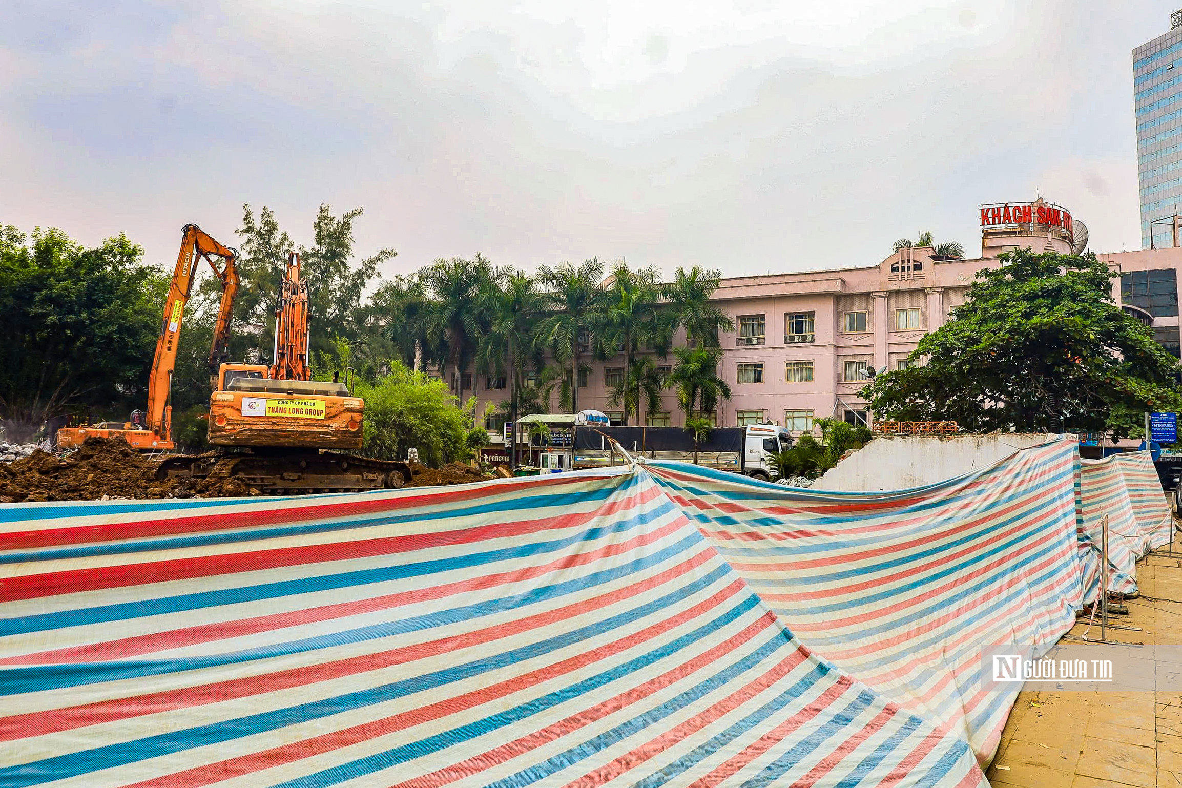 Hà Nội: Đang phá dỡ mặt bằng khu đất được đề xuất xây cao ốc 99 tầng - Ảnh 11.
