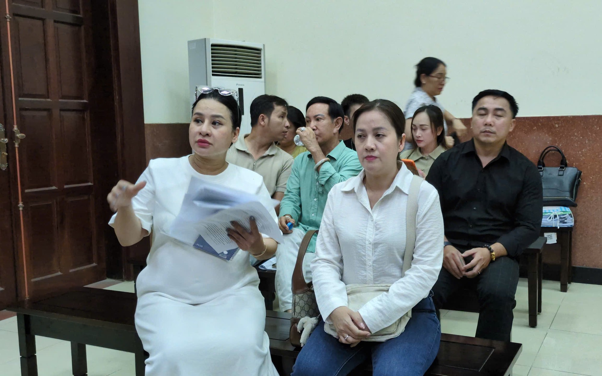 Vụ tranh chấp di sản thừa kế của cố NSƯT Vũ Linh dần đi đến hồi kết