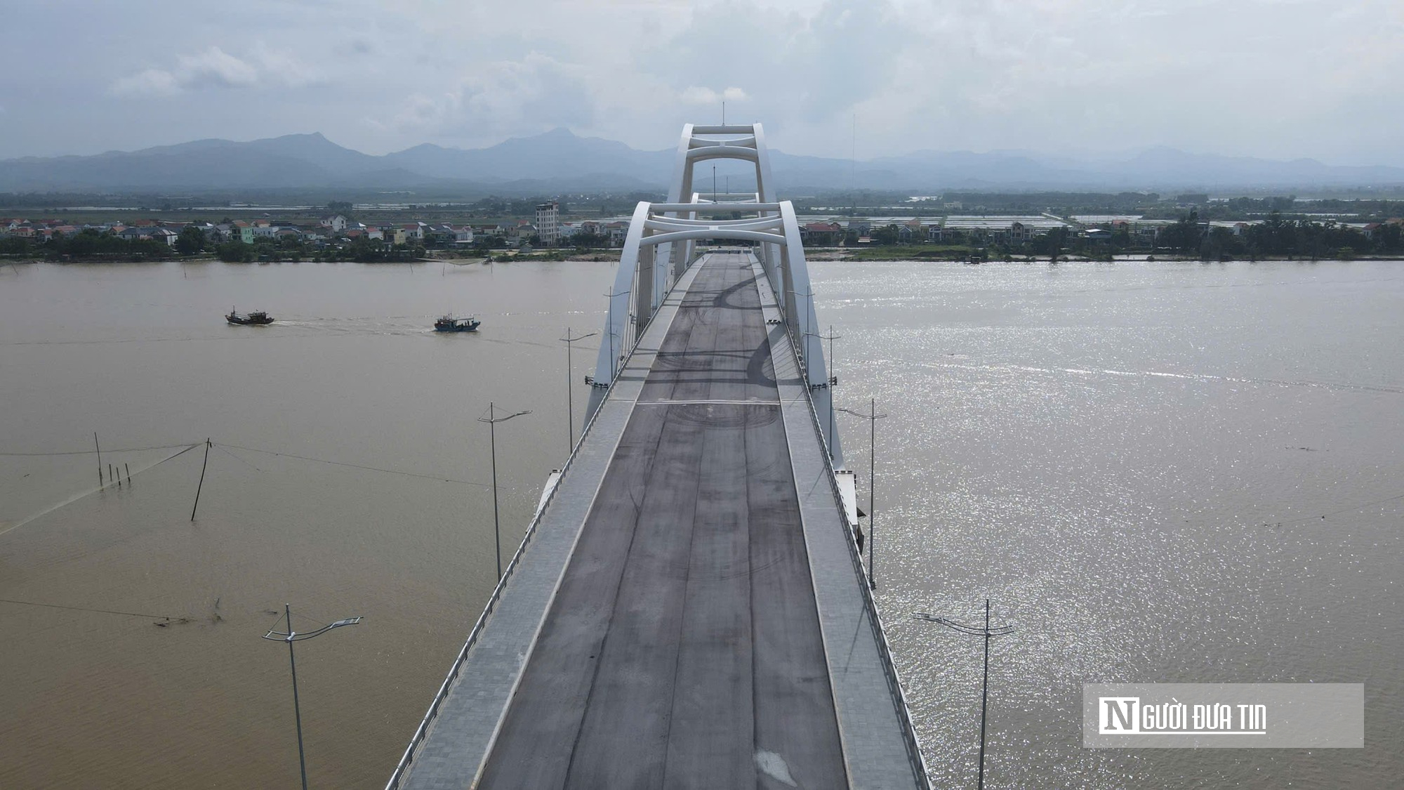 Cầu Nhật Lệ 3 đạt 96% khối lượng, phấn đấu thông xe trong tháng 12- Ảnh 2.
