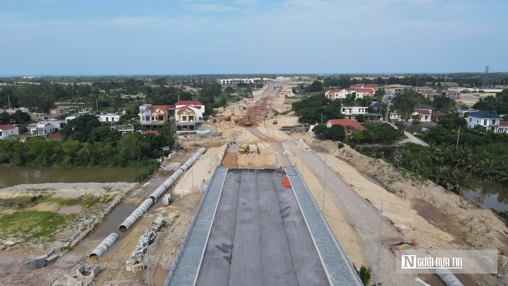 Cầu Nhật Lệ 3 đạt 96% khối lượng, phấn đấu thông xe trong tháng 12- Ảnh 4.