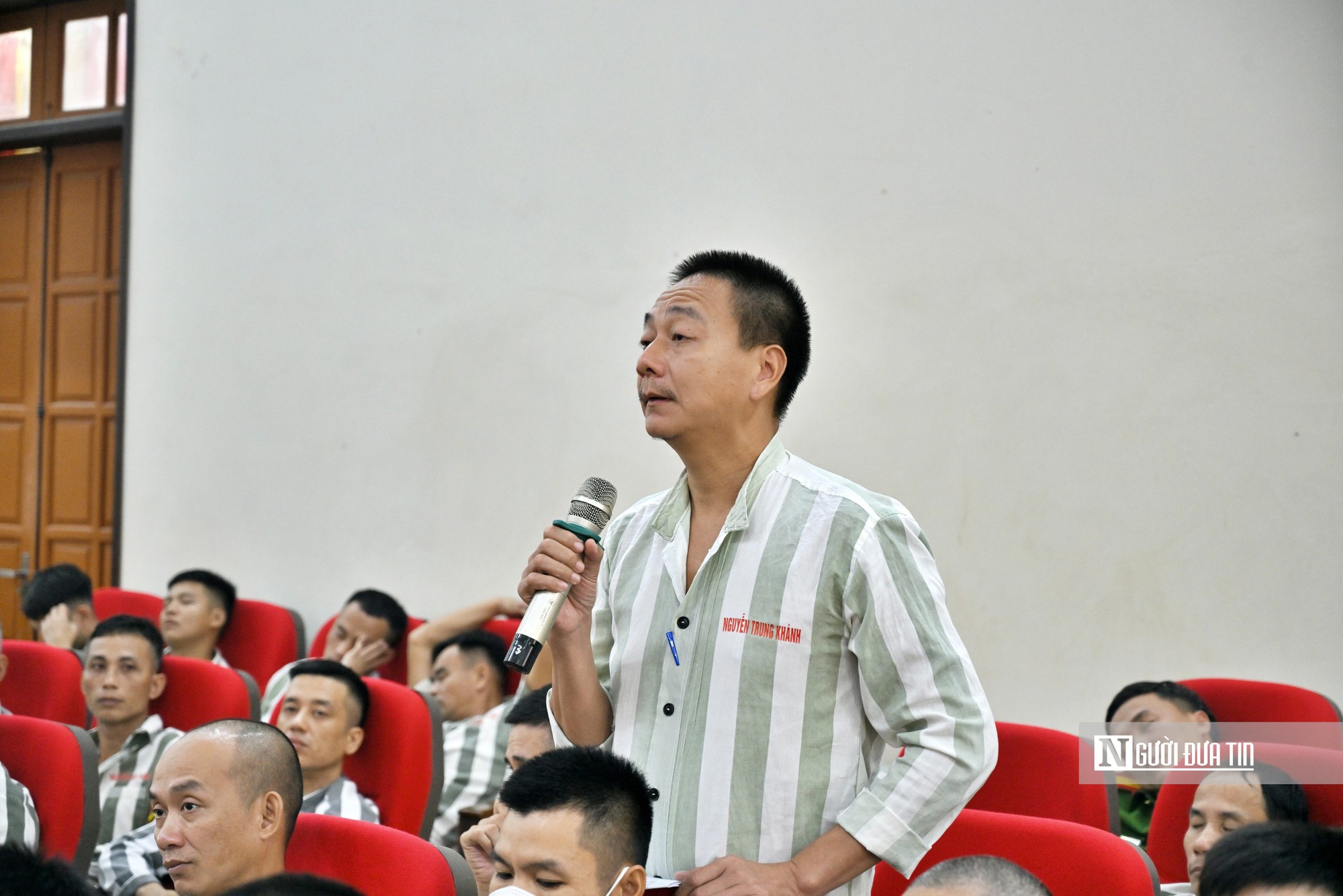 Trang bị kiến thức pháp luật, tái hòa nhập cho phạm nhân Trại giam Nam Hà - Ảnh 5.