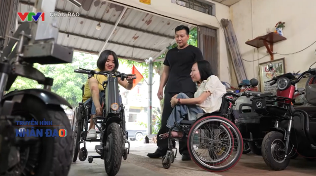 H&agrave;nh tr&igrave;nh mang đ&ocirc;i ch&acirc;n thứ hai đến với h&agrave;ng trăm người khuyết tật của Gi&aacute;m đốc Ba b&aacute;nh H&agrave; Nam- Ảnh 2.