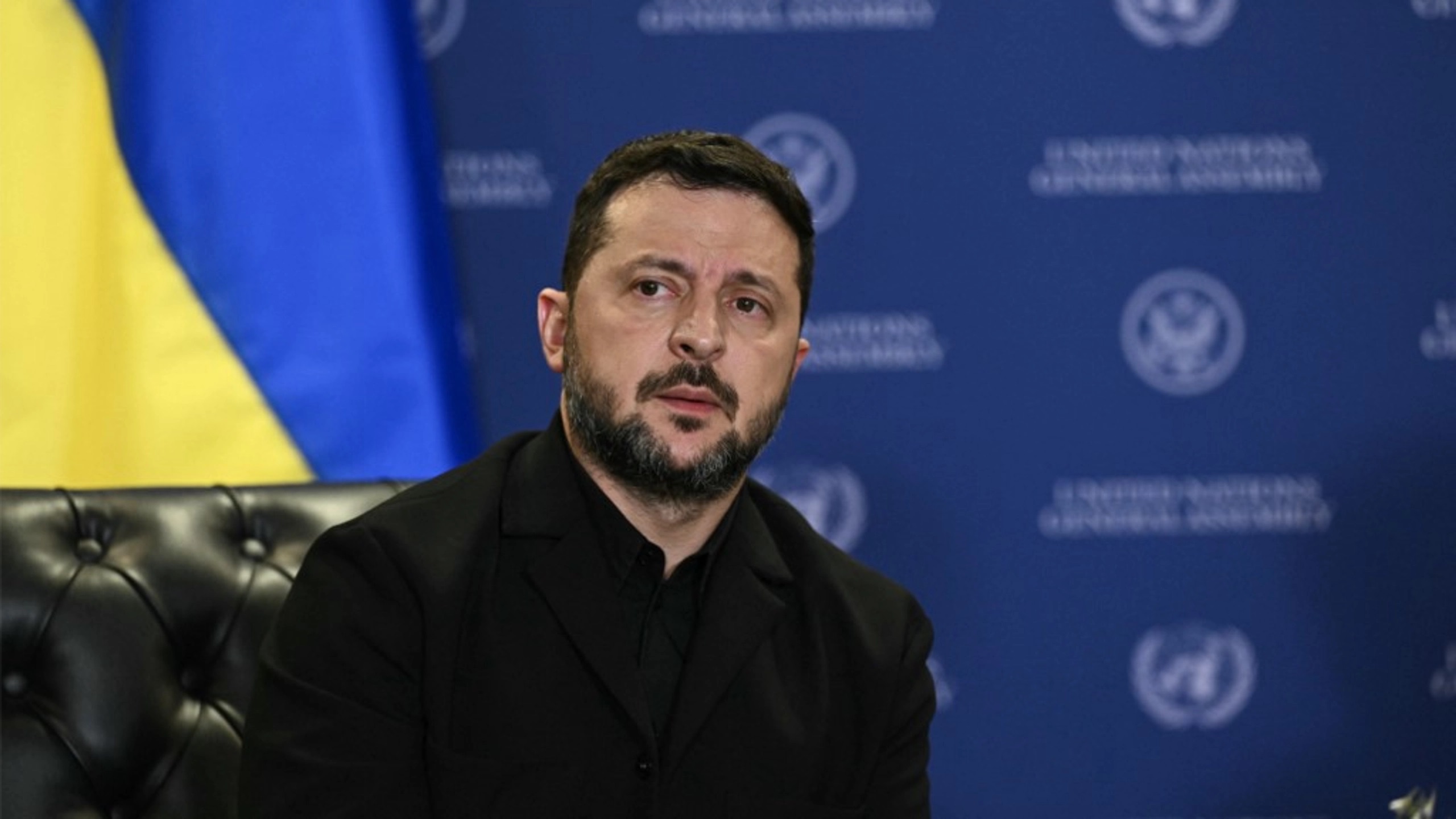 Tổng thống Zelensky bất ngờ thông báo về gói tên lửa Patriot mới - Ảnh 1.