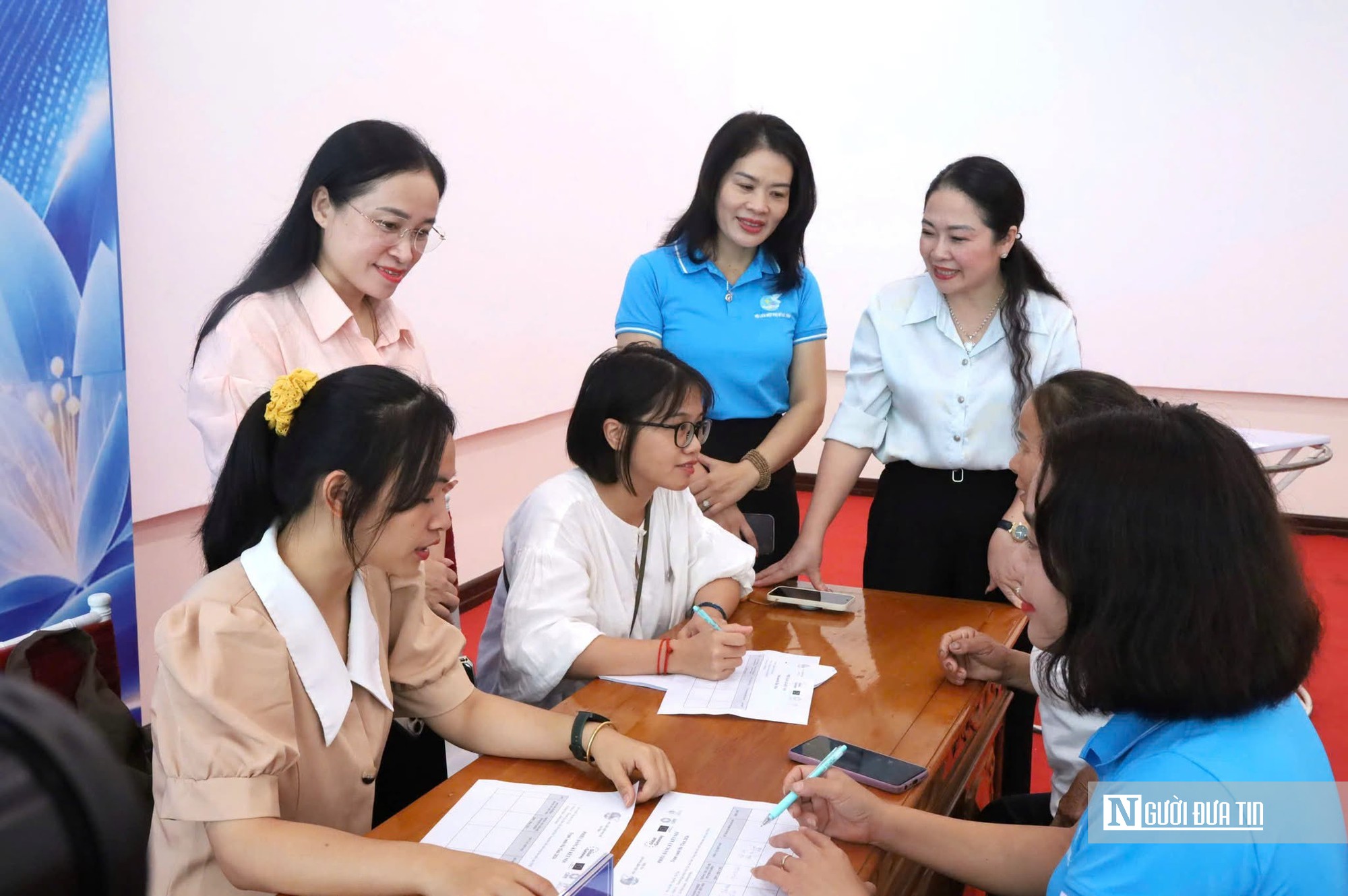 Hà Tĩnh: Phụ nữ nông thôn tự tin livestream cùng đại sứ nông sản xanh trên nền tảng số- Ảnh 4.