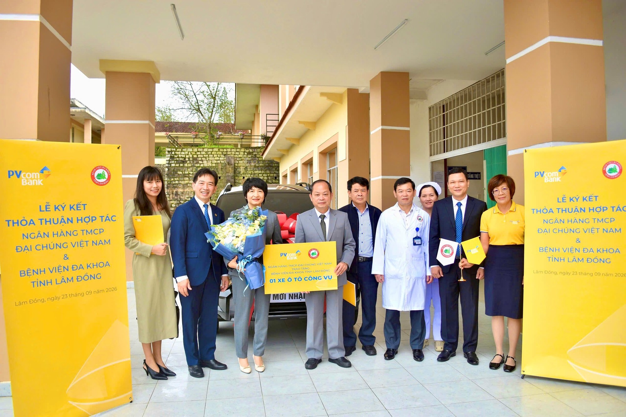 PVcomBank ký kết Thỏa thuận hợp tác với Bệnh viện Đa khoa tỉnh Lâm Đồng- Ảnh 2.