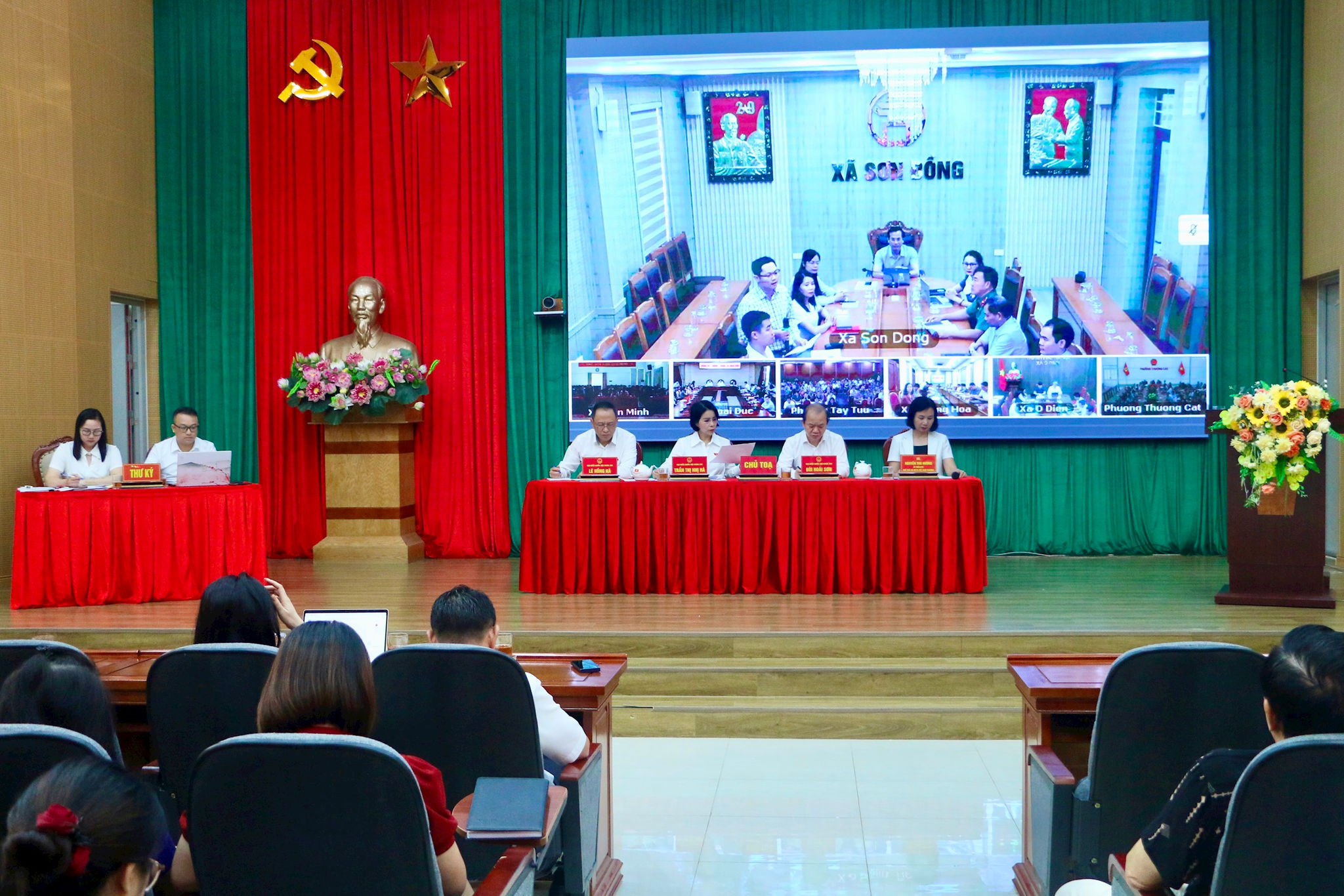 Cử tri kiến nghị hoàn thiện chế độ chính sách đối với cán bộ cơ sở - Ảnh 1.