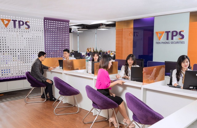 TPBank hợp tác với TPS phát hành 15.000 tỷ đồng trái phiếu tăng vốn cấp 2 - Ảnh 1.