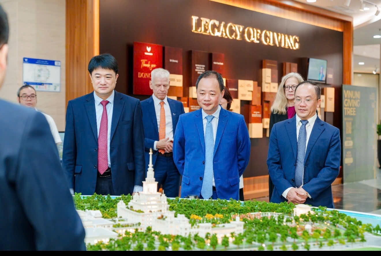 Vingroup và Viện Hàn lâm Khoa học và Công nghệ Việt Nam hợp tác phát triển công nghệ mũi nhọn - Ảnh 2.