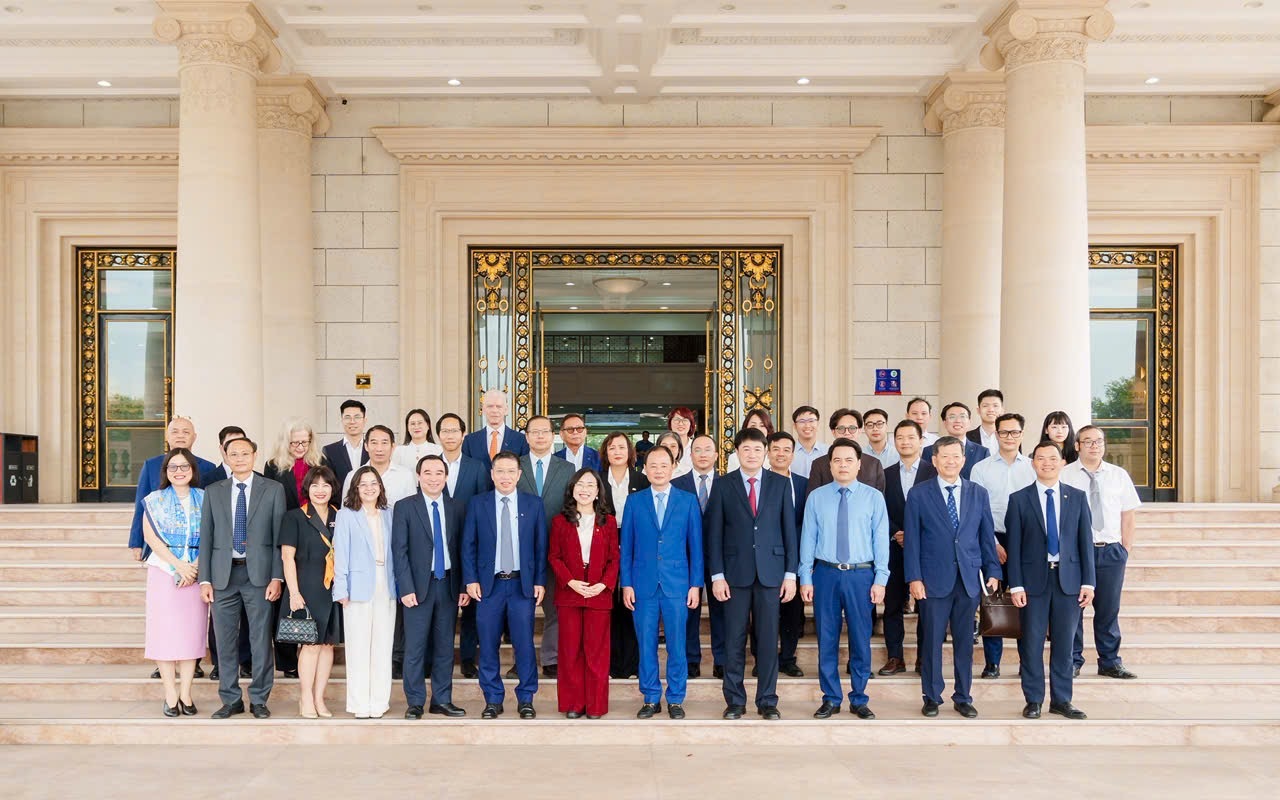 Vingroup và Viện Hàn lâm Khoa học và Công nghệ Việt Nam hợp tác phát triển công nghệ mũi nhọn - Ảnh 4.