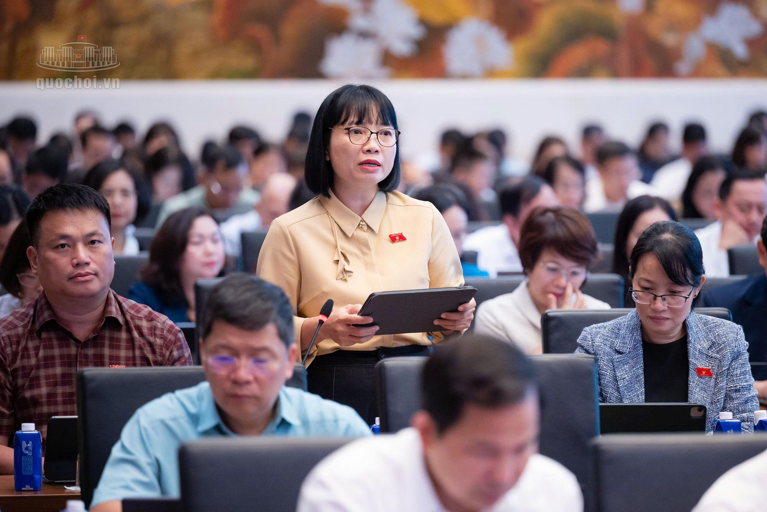ĐBQH: Giá điện hợp lý không đồng nghĩa với giá điện thấp bằng mọi cách- Ảnh 1.