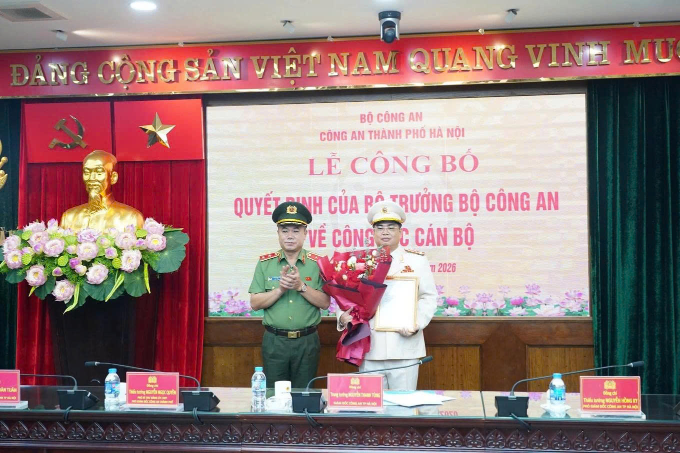 Đại tá Trần Văn Quang làm Phó Giám đốc Công an TP Hà Nội - Ảnh 1.
