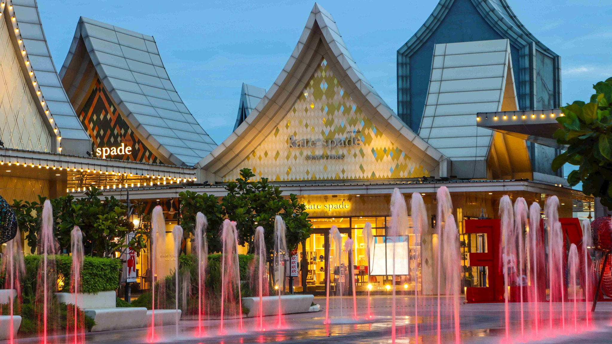 Việt Nam hướng tới phát triển “làng outlet” ở cả ba miền, mở rộng không gian mua sắm - du lịch- Ảnh 1.
