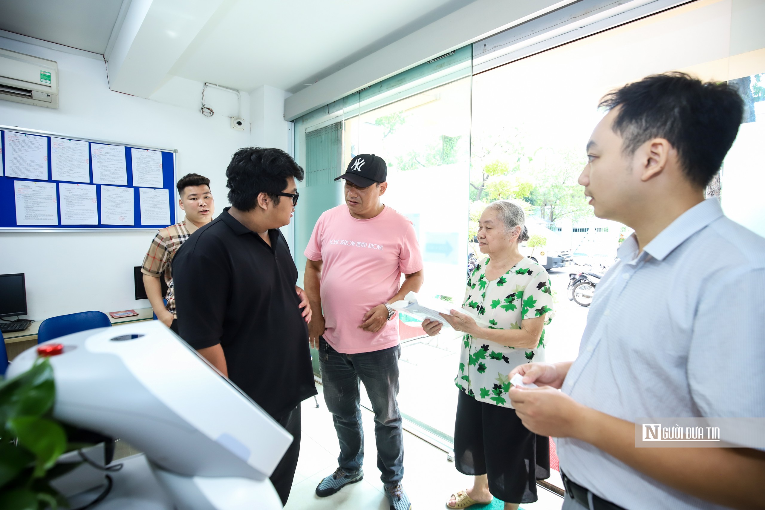 Hà Nội khảo sát mức độ hài lòng tại 12 sở, ngành và 126 xã, phường - Ảnh 1.