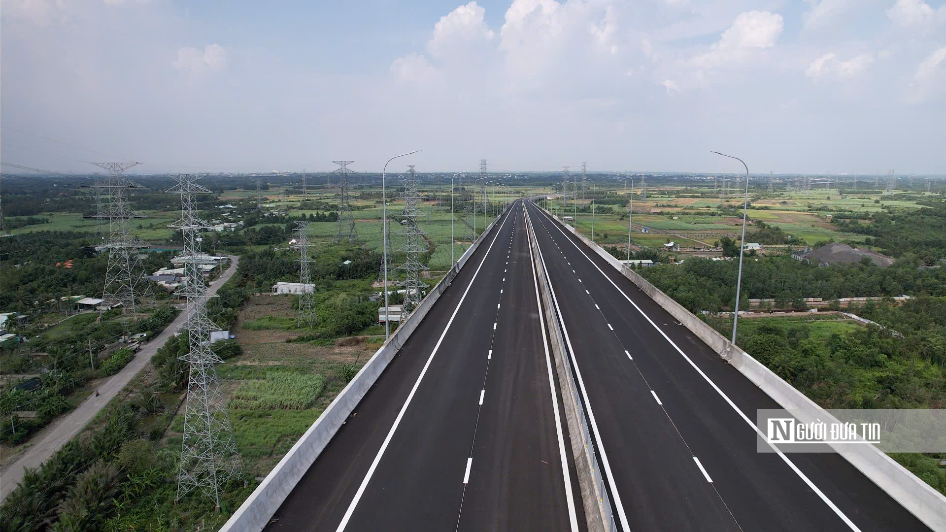 Thông tuyến cao tốc Bến Lức – Long Thành, tăng kết nối từ Tp.HCM, miền Tây và Đồng Nai- Ảnh 1.