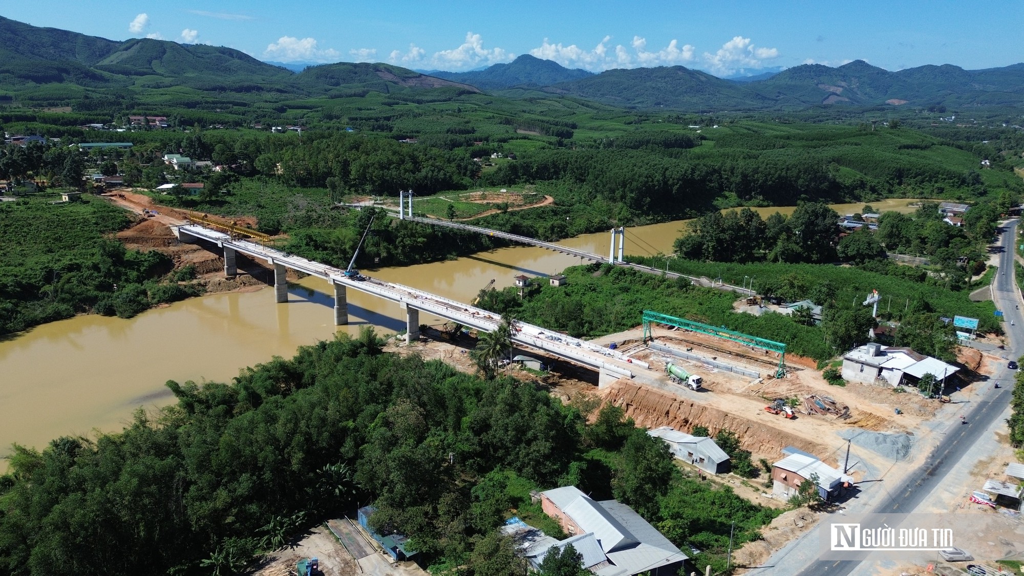 Tăng tốc hoàn thành cây cầu mới thay cầu treo “già cỗi” ở thượng nguồn sông Hương- Ảnh 2.