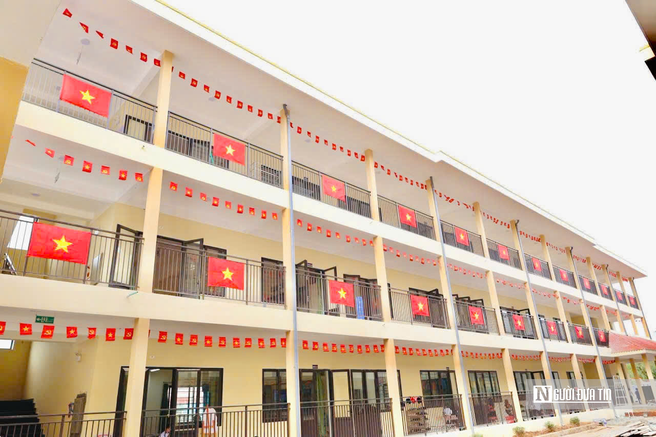 Chạy nước rút hoàn thiện trường vùng biên đón học sinh vào năm học mới- Ảnh 8.