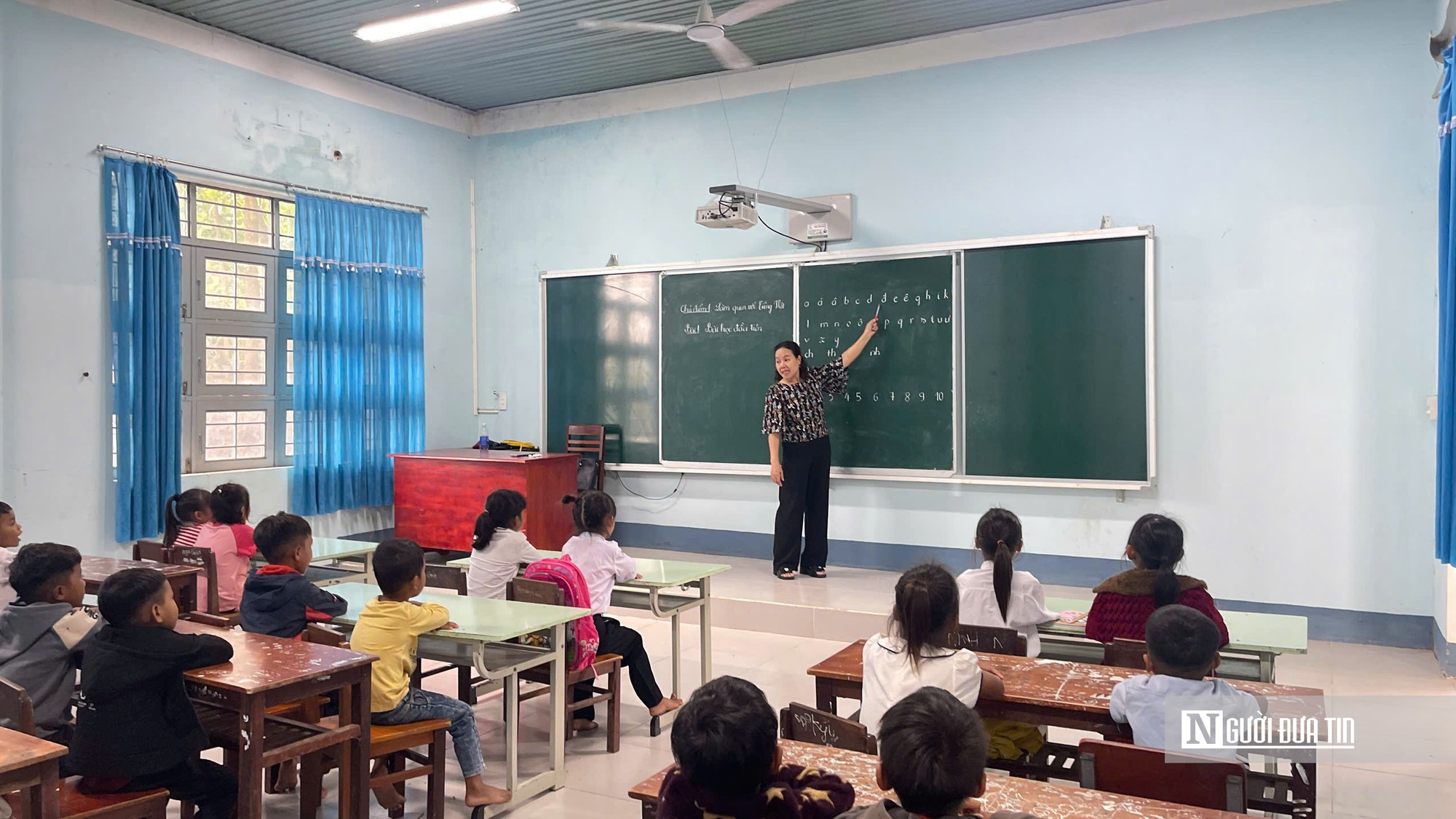 Chạy nước rút hoàn thiện trường vùng biên đón học sinh vào năm học mới- Ảnh 7.