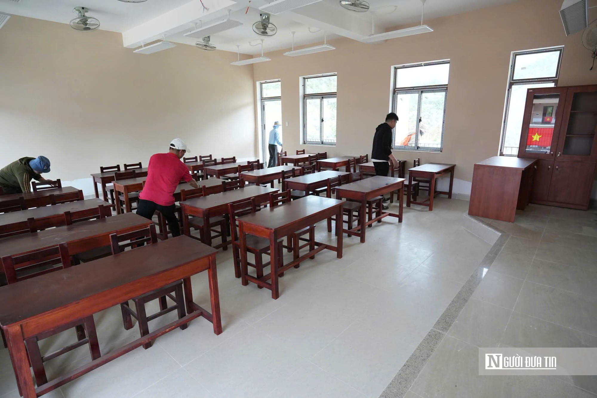 Chạy nước rút hoàn thiện trường vùng biên đón học sinh vào năm học mới- Ảnh 14.