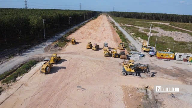 Cao tốc qua Đồng Nai chạy đua với tiến độ- Ảnh 2.