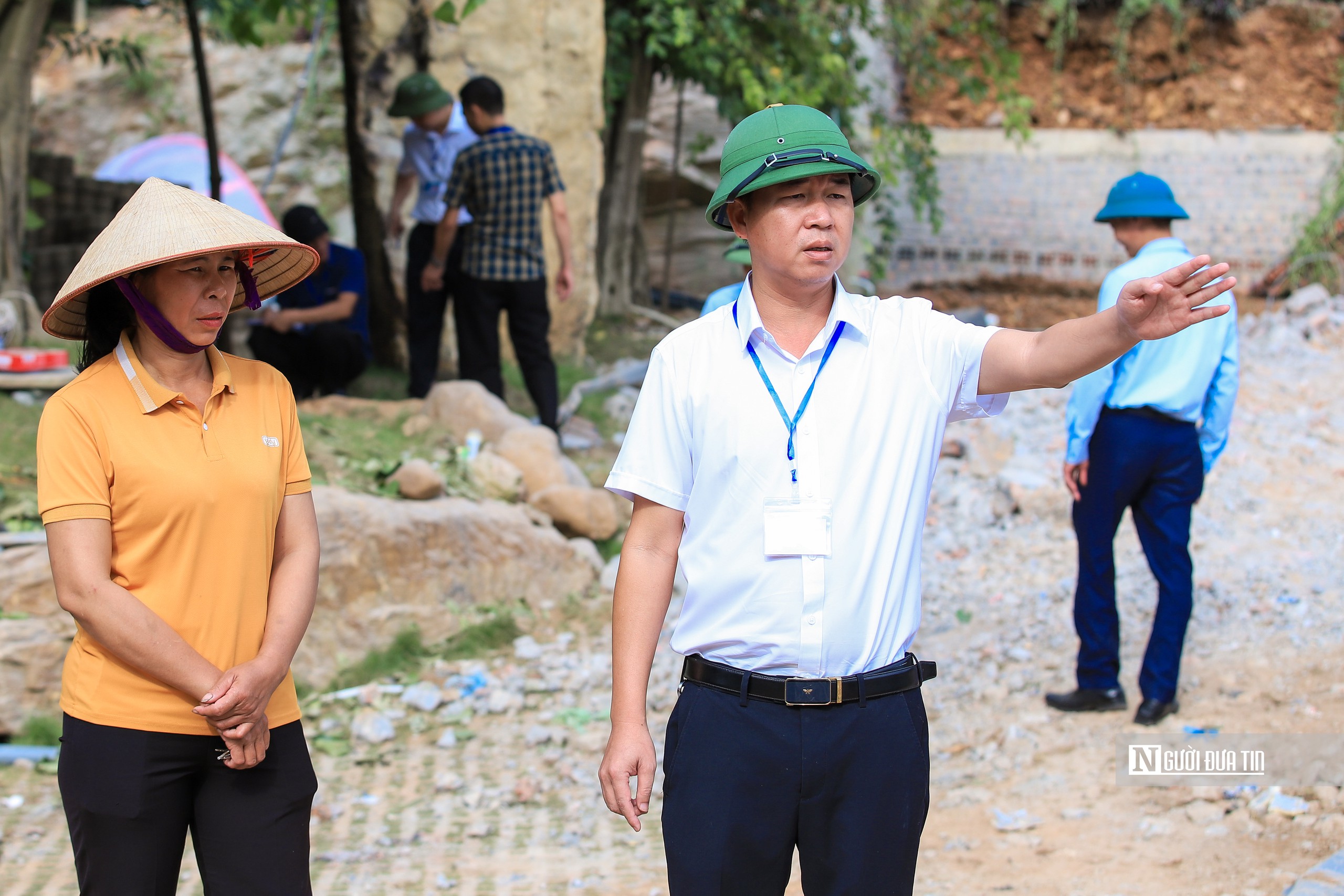 Bắt đầu phá dỡ công trình "mọc" trong rừng phòng hộ Sóc Sơn- Ảnh 11.