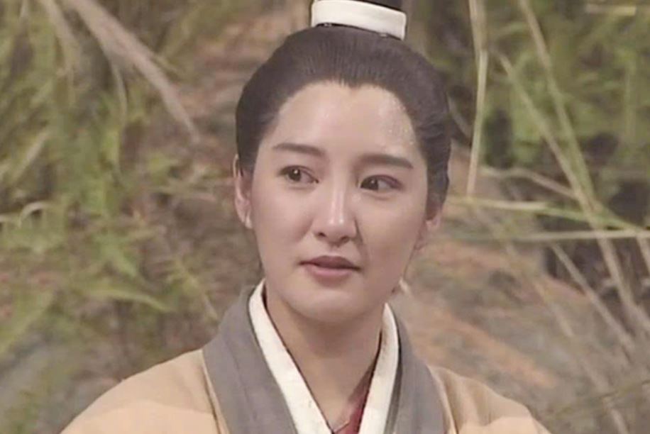 Nữ diễn viên 