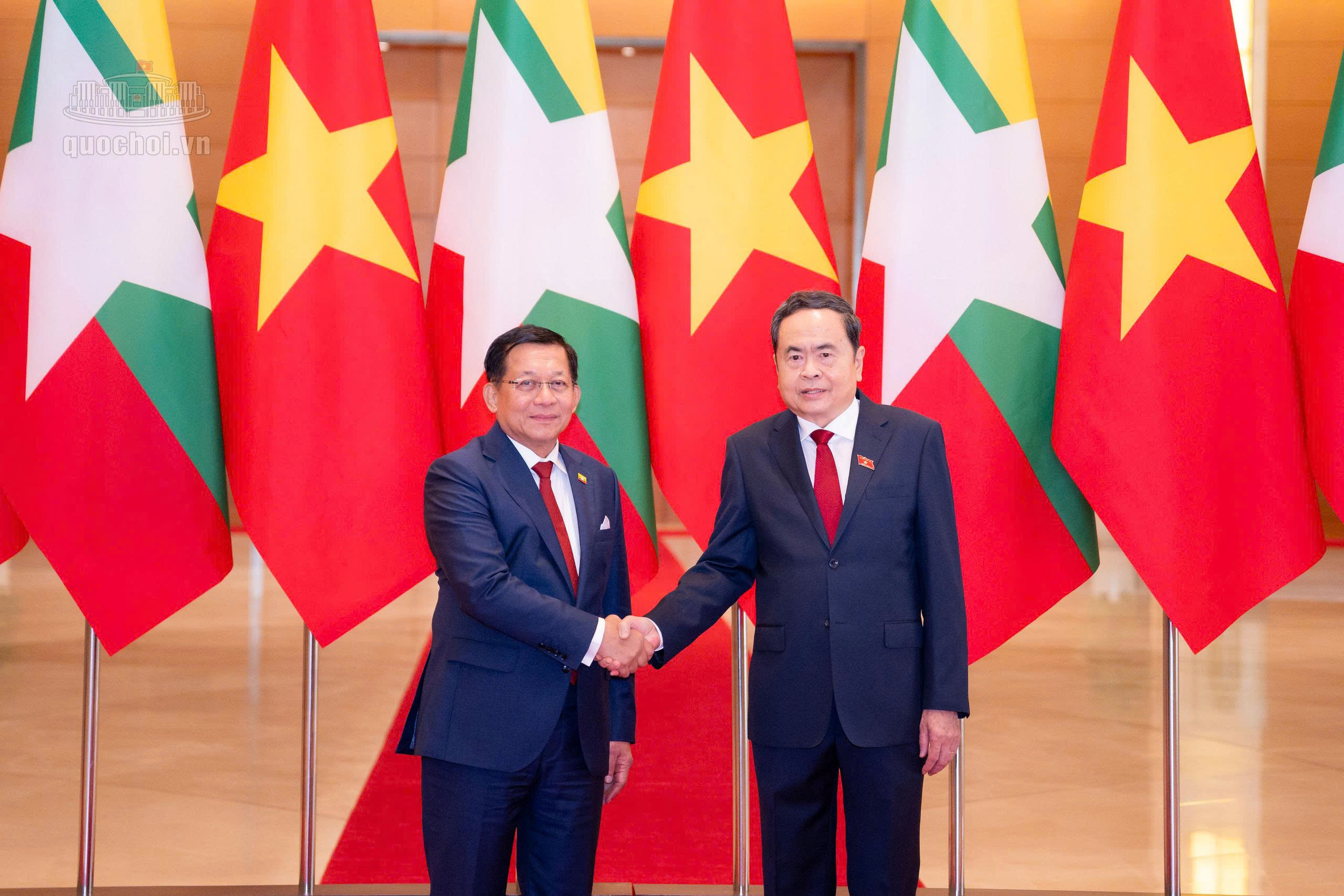 Chủ tịch Quốc hội Trần Thanh Mẫn hội kiến Tổng thống Myanmar Min Aung Hlaing - Ảnh 1.