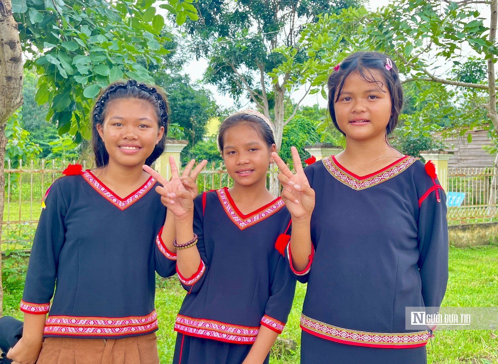 Khai giảng trường mới, nâng bước học sinh vùng biên biên đến trường- Ảnh 7.