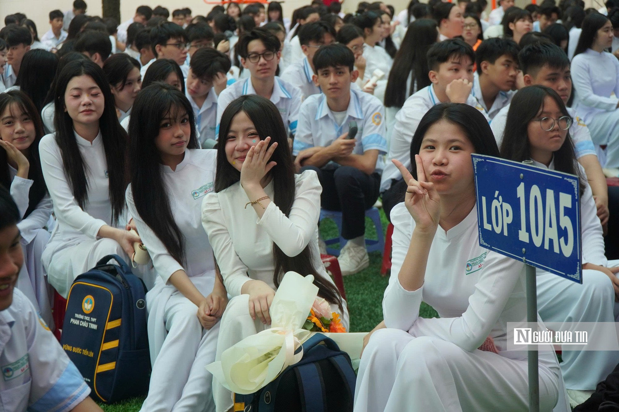 Tp.HCM: Học sinh, sinh viên náo nức bước vào năm học mới- Ảnh 22.