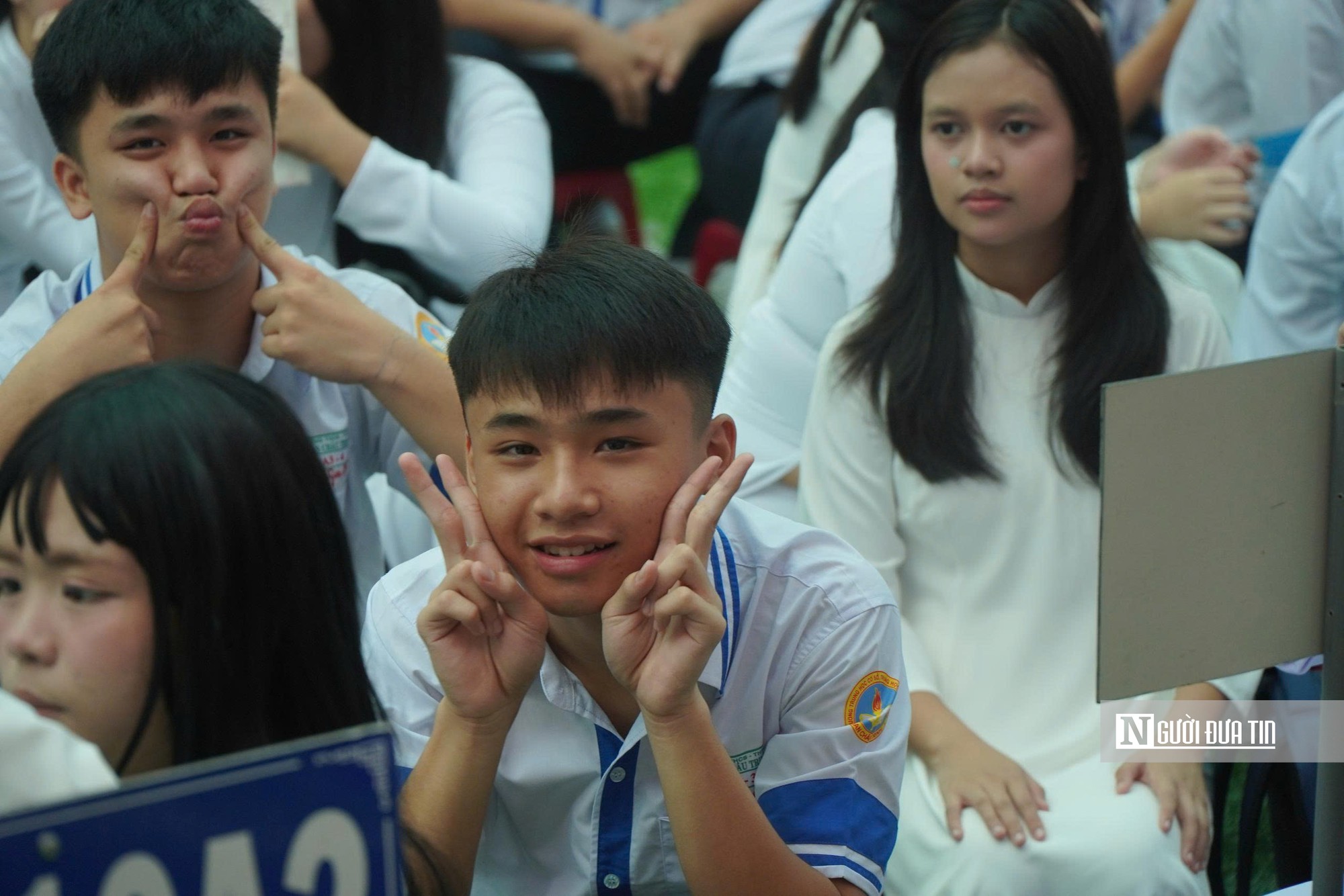 Tp.HCM: Học sinh, sinh viên náo nức bước vào năm học mới- Ảnh 23.
