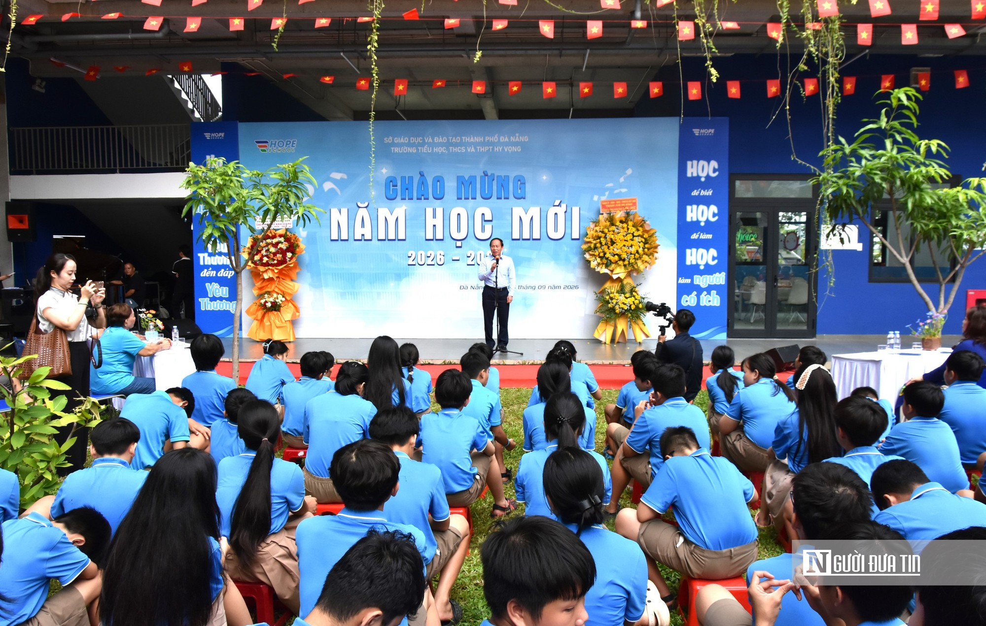 Phó Thủ tướng xúc động trước ngôi trường mang tên Hy Vọng, thắp ước mơ trẻ em sau đại dịch Covid-19- Ảnh 1.