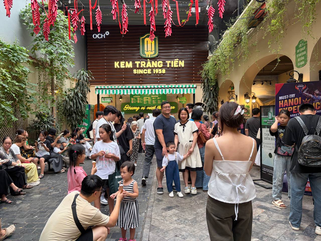 Kem Tr&agrave;ng Tiền sau khi ph&aacute;t đi th&ocirc;ng b&aacute;o mới nhất, người d&acirc;n ai cũng muốn lưu lại một ch&uacute;t k&yacute; ức- Ảnh 4.