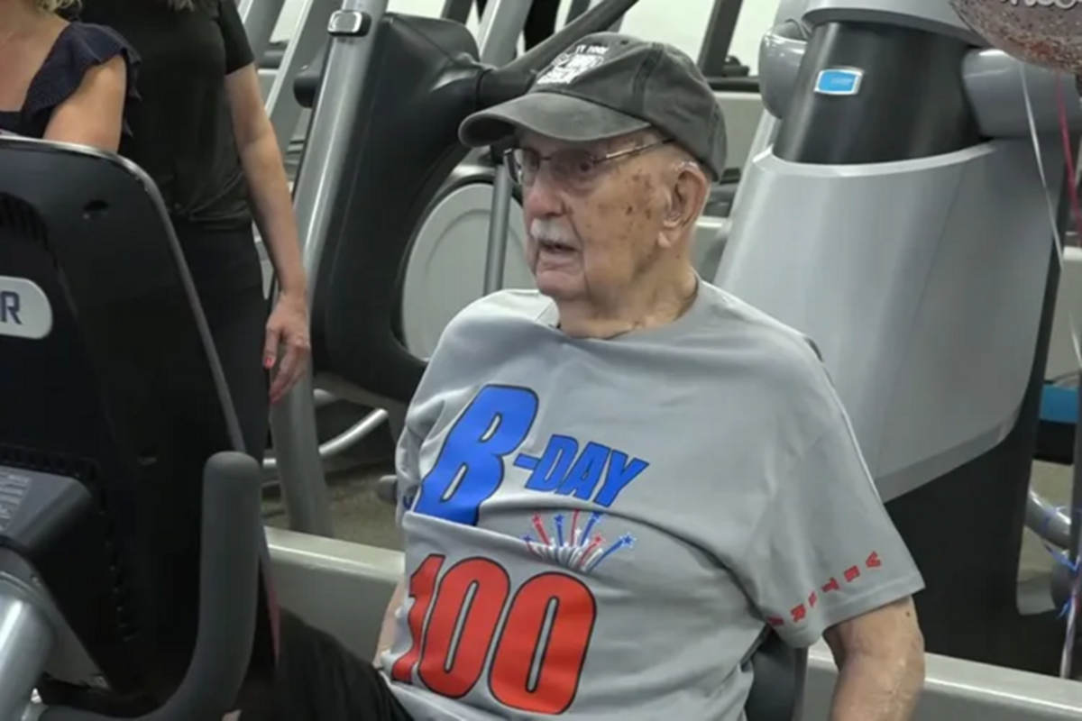Cụ ông 100 tuổi vẫn miệt mài tập gym, tham vọng sống đến 132 tuổi - Ảnh 1.