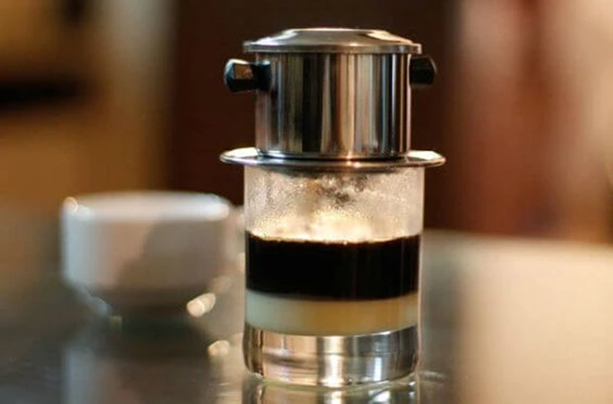 Cô gái 24 tuổi thủng dạ dày vì kiểu uống cà phê 