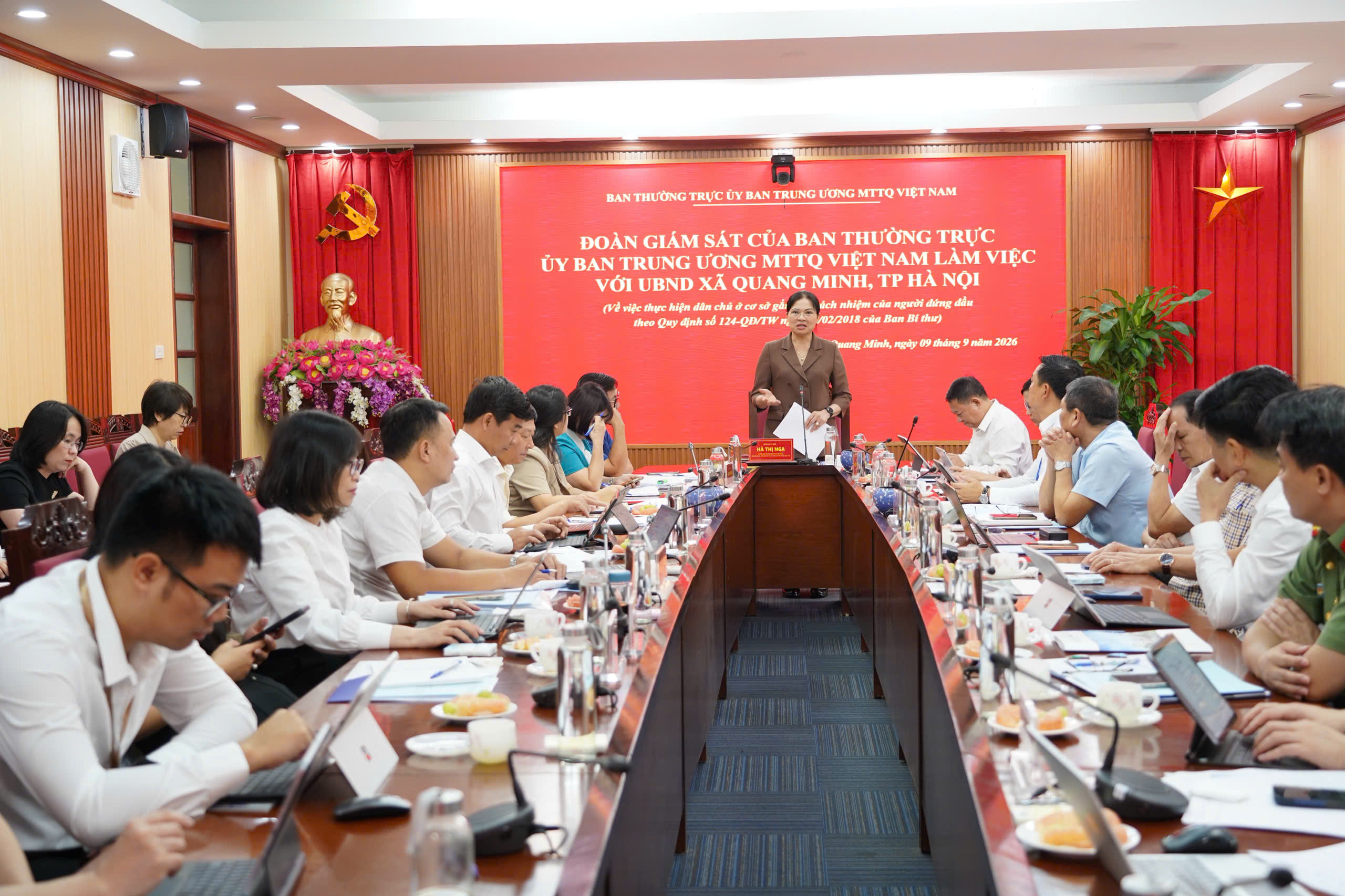 Dân chủ phải được thực hiện thực chất, tránh hình thức - Ảnh 2.