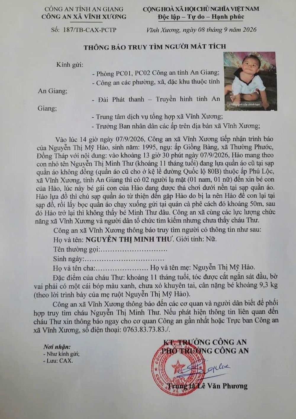 Khẩn trương tìm bé gái 11 tháng tuổi nghi bị người lạ bế đi- Ảnh 2.