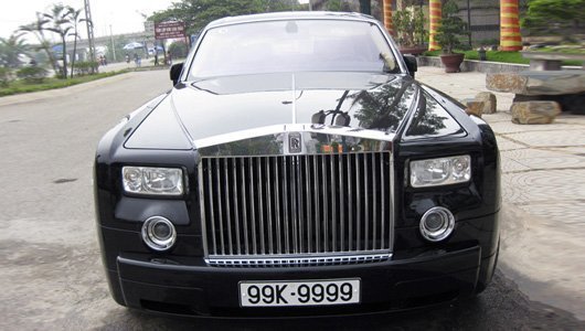 Ô tô-Xe máy - Khi biển tứ quý 'đá cặp' cùng Rolls-Royce Phantom  (Hình 2).