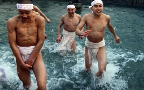 Lạ & Cười - Ngỡ ngàng dự ‘lễ hội khỏa thân’ ở Nhật Bản (Hình 15).