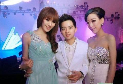 Xã hội - Cảnh ăn chơi xa hoa của thiếu gia ‘mặt búng ra sữa’ (Hình 2).