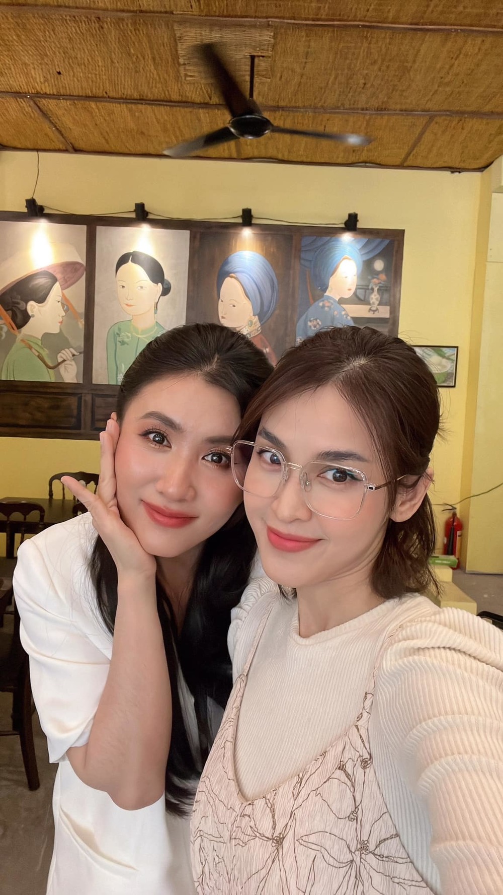 Văn hoá - Cuộc sống trái ngược của sao phim "Cổng mặt trời": Người chật vật mưu sinh, người thành giám đốc (Hình 2).